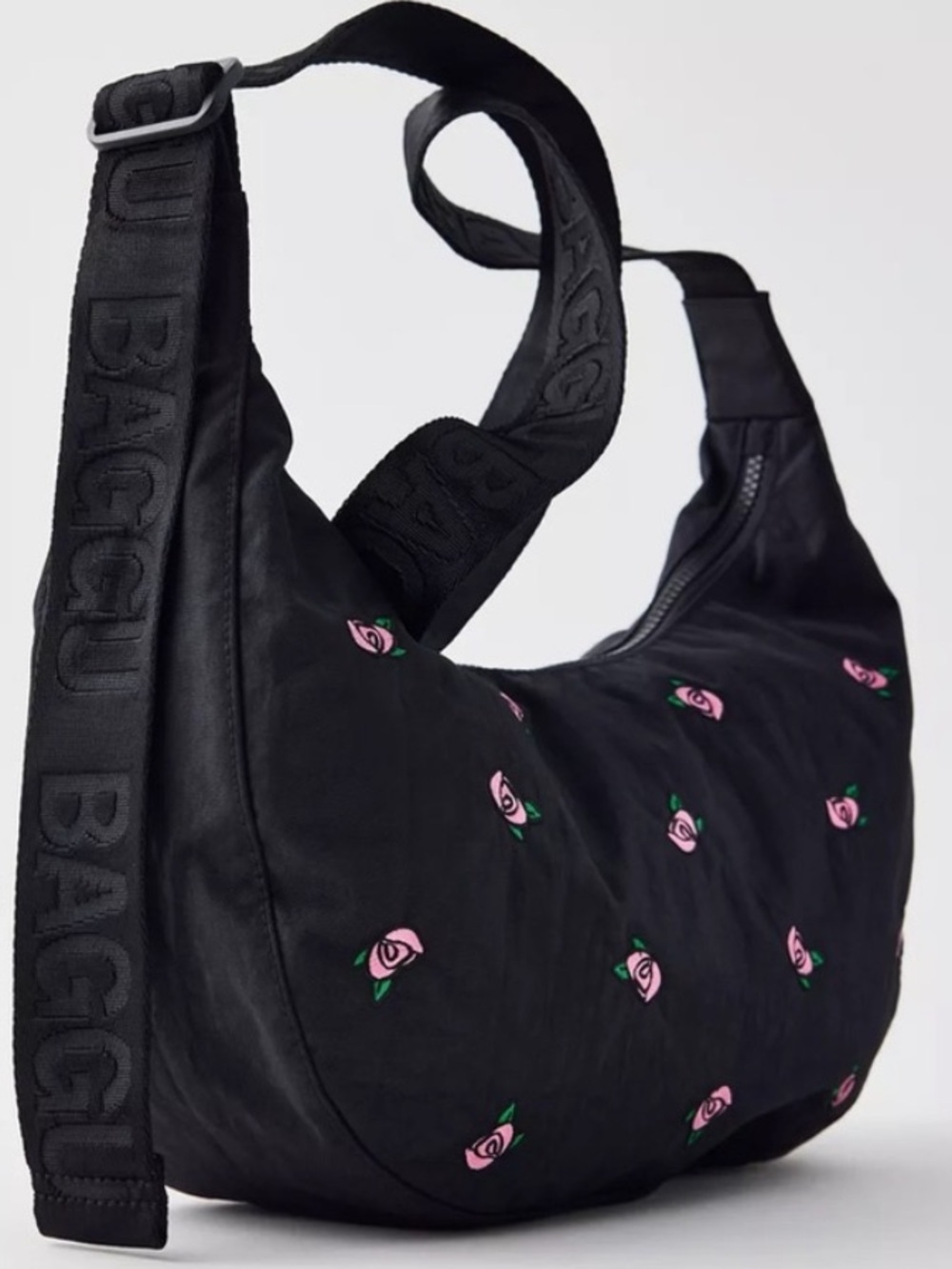 MAKE AN OFFER BAGGU Embroidered Rose UO Exclusive RARE Medium Crossbody